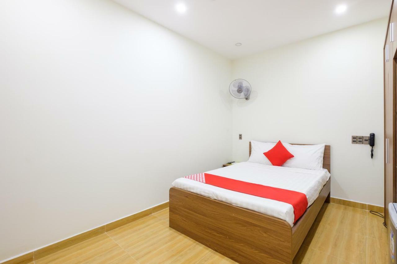 Oyo 212 Luxury Hotel Дананг Экстерьер фото