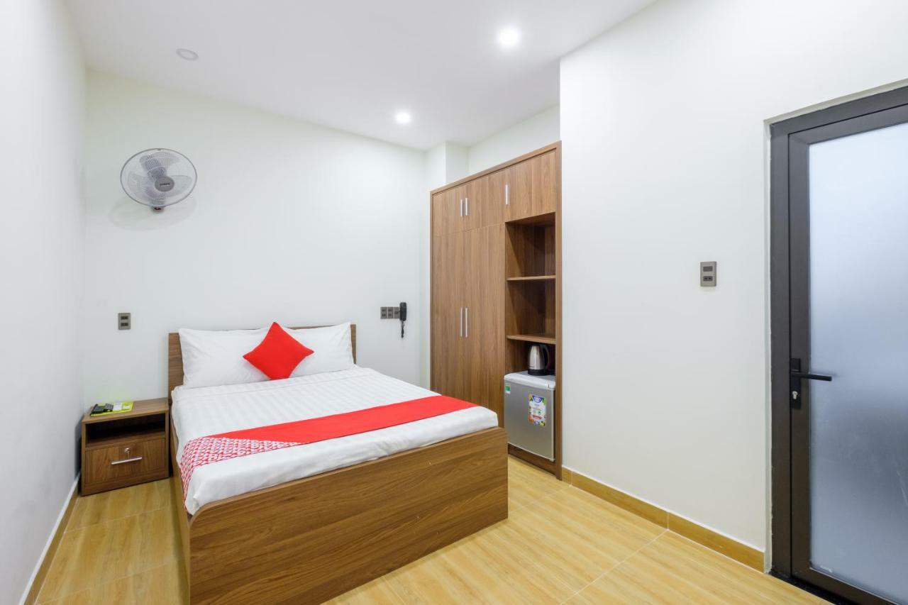 Oyo 212 Luxury Hotel Дананг Экстерьер фото
