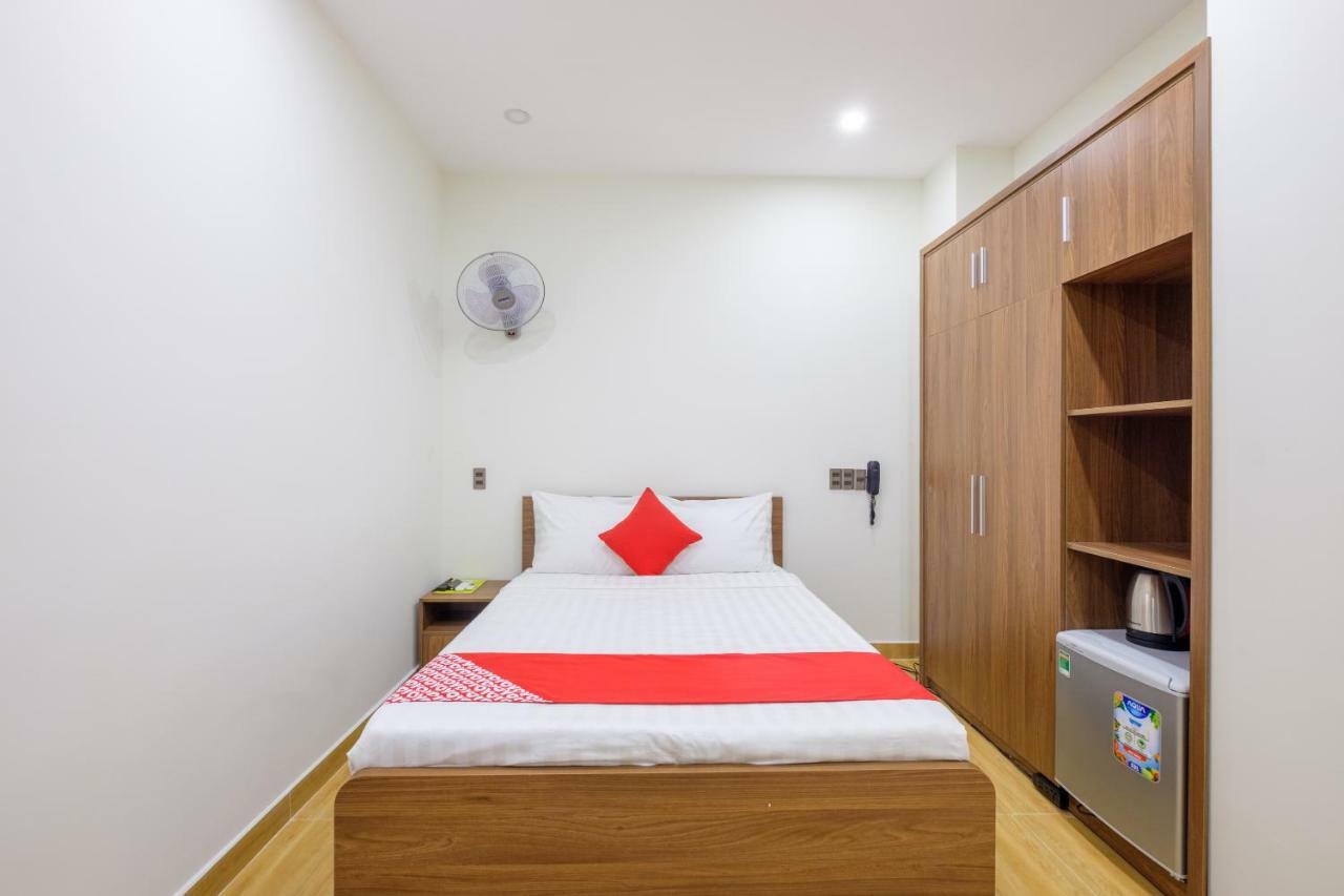 Oyo 212 Luxury Hotel Дананг Экстерьер фото