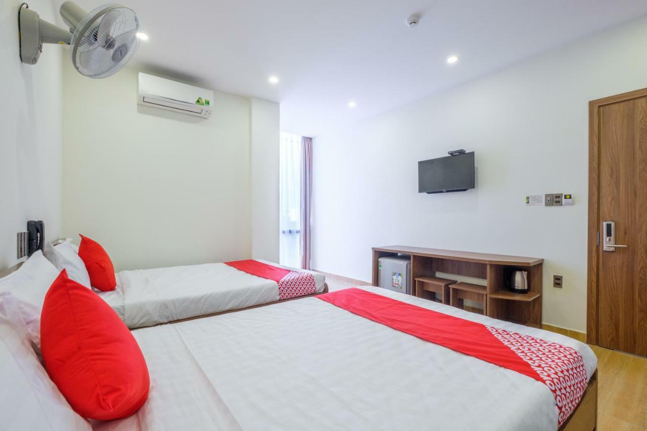 Oyo 212 Luxury Hotel Дананг Экстерьер фото